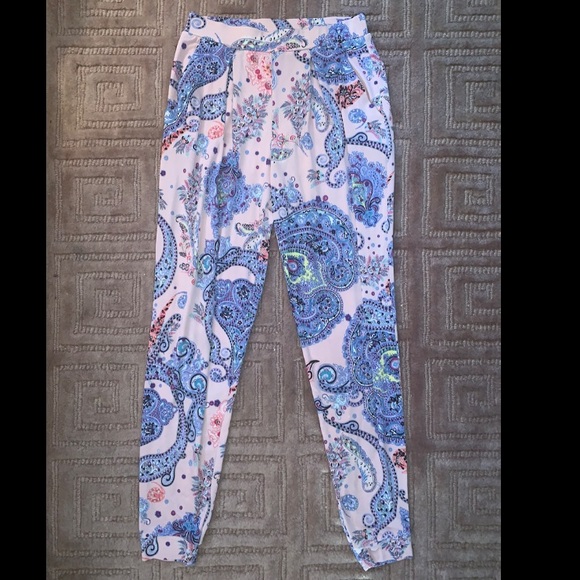 Express Paisley Pants 💕 - Picture 1 of 6